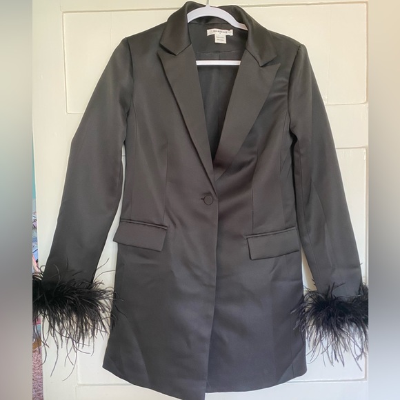 Blazer dress by Glamorous size XS - never worn. Bought via Shopbop - Picture 1 of 4